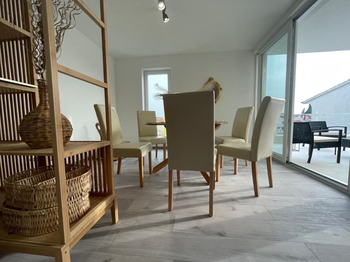 Vila Regina Apartment Regina With Swimming Pool يزيرا المظهر الخارجي الصورة